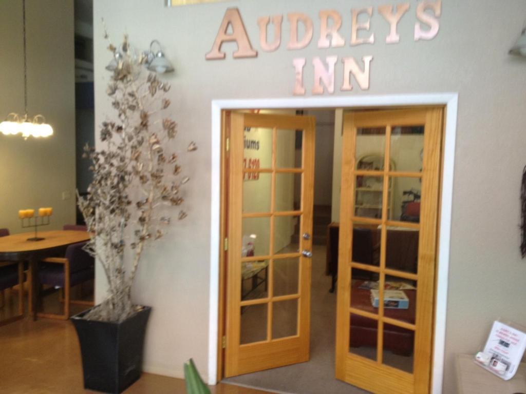 Audrey'S Inn 比斯比 外观 照片